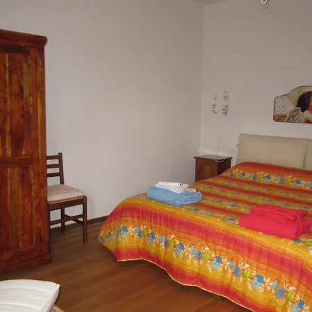 La Casa Dei Mimirs Bed & Breakfast Garbagna