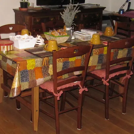 La Casa Dei Mimirs Nocleg ze śniadaniem 3*