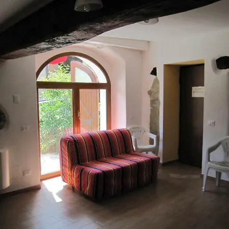 La Casa Dei Mimirs 3*