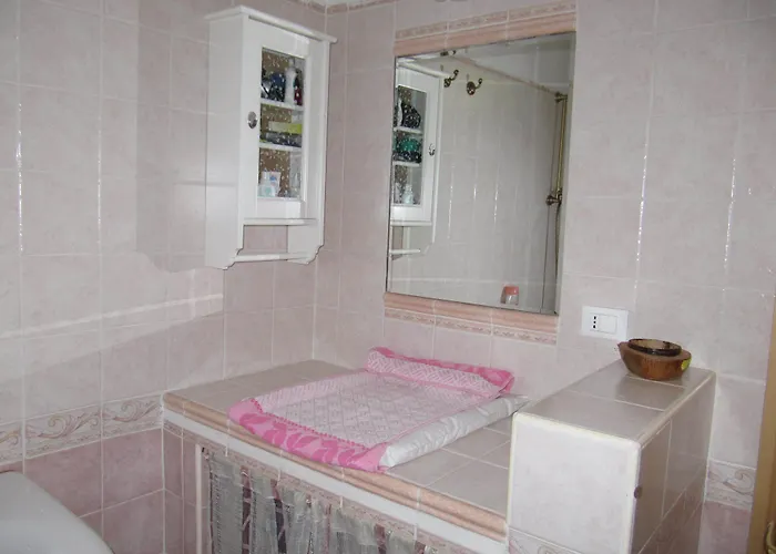 La Casa Dei Mimirs ベッド・アンド・ブレックファスト Garbagna