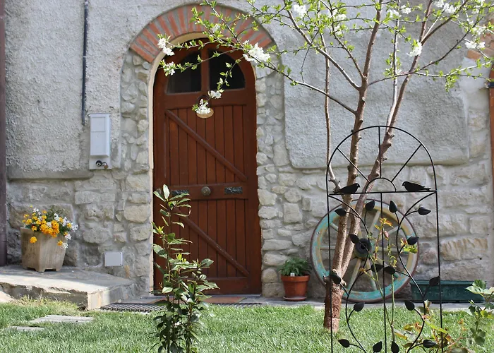 ベッド・アンド・ブレックファスト La Casa Dei Mimirs Garbagna